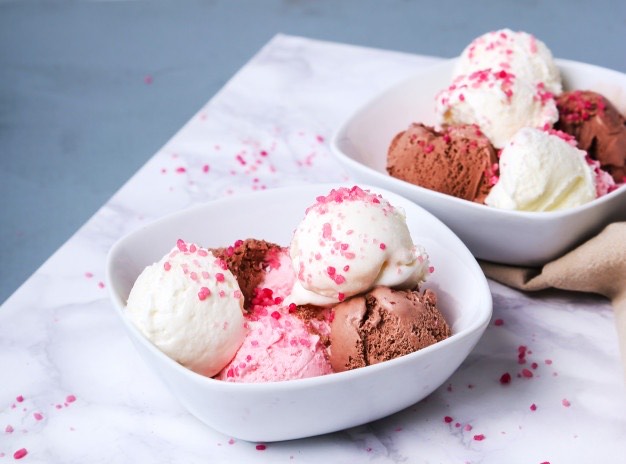 Simple Strawberry Ice-Cream