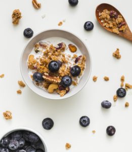 HOMEMADE GRANOLA