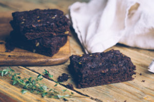 RAW CACOA BROWNIES